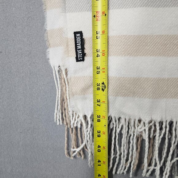 Steve Madden Blanket Scarf Tan Gray Plaid 21X76 - Picture 4 of 5